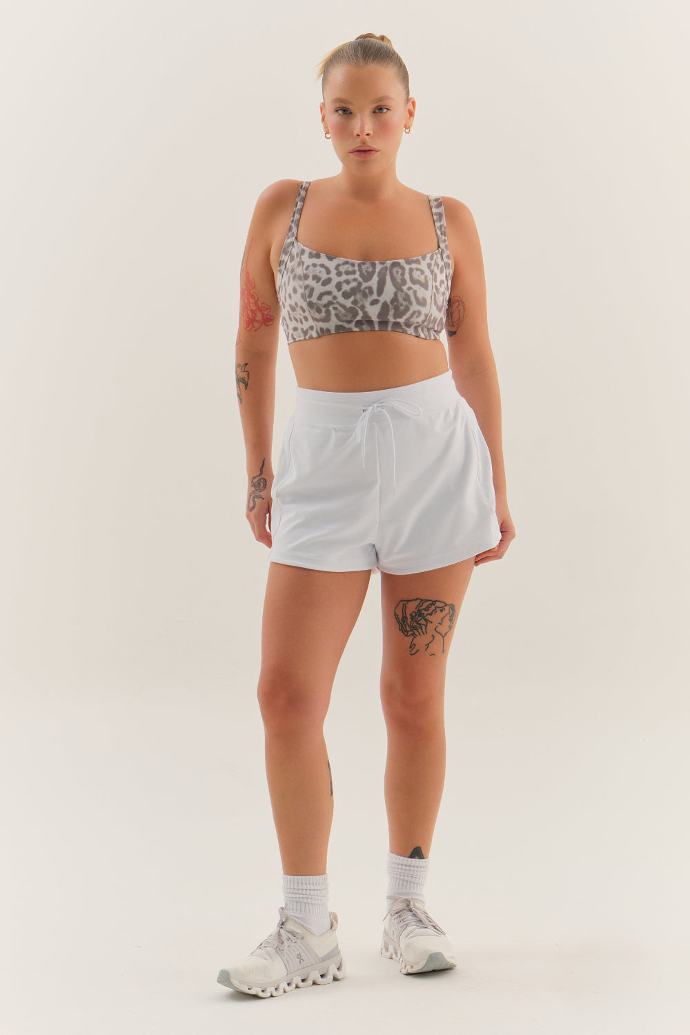 SHORTS TEXTURIZADO PIQUET BRANCO