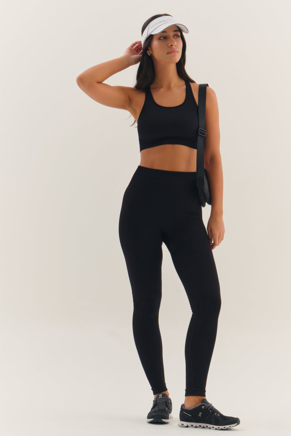 TOP CANELADO CROSSBACK SEM COSTURA PREMIUM PRETO