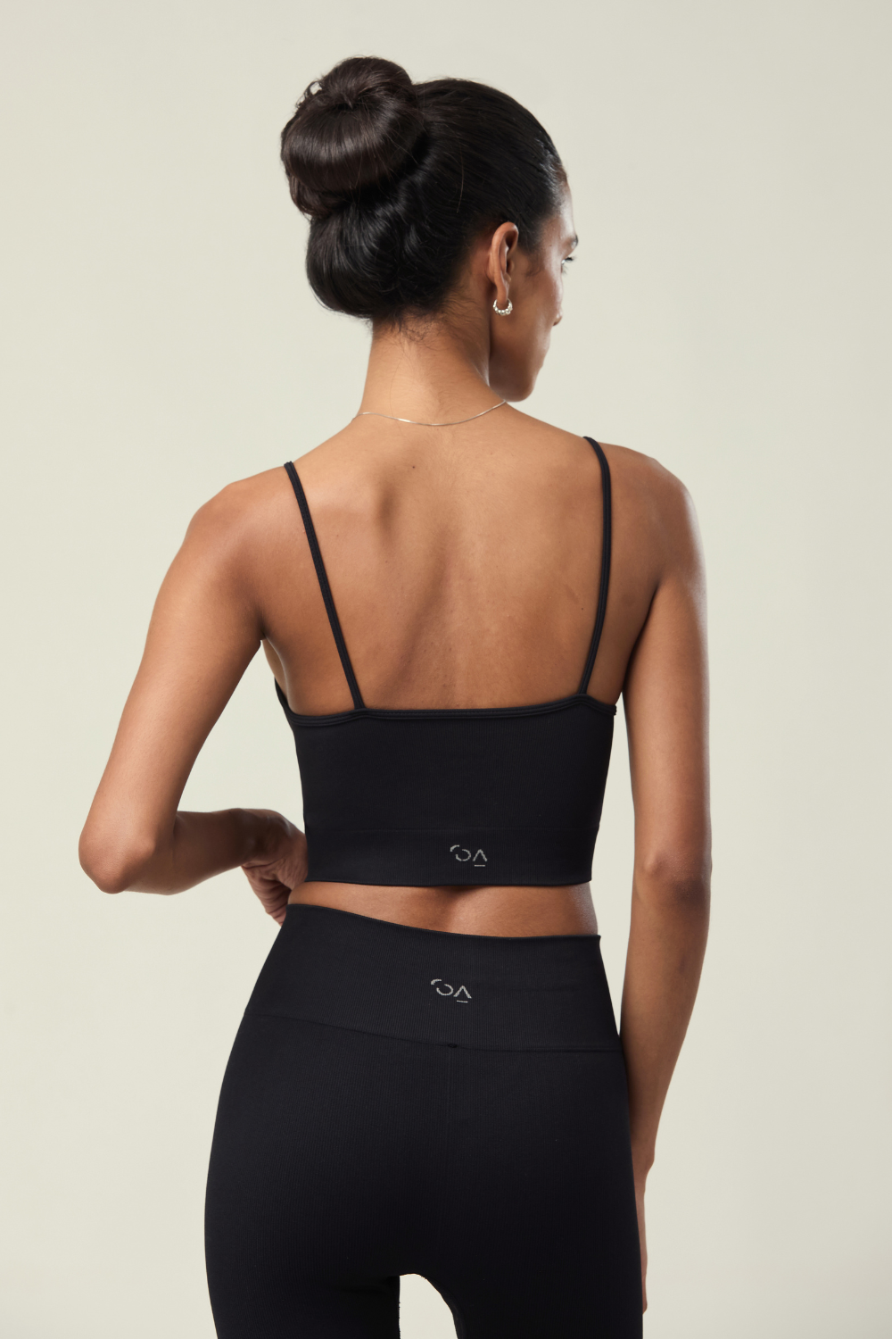 TOP CROPPED FLOW SEM COSTURA PRETO