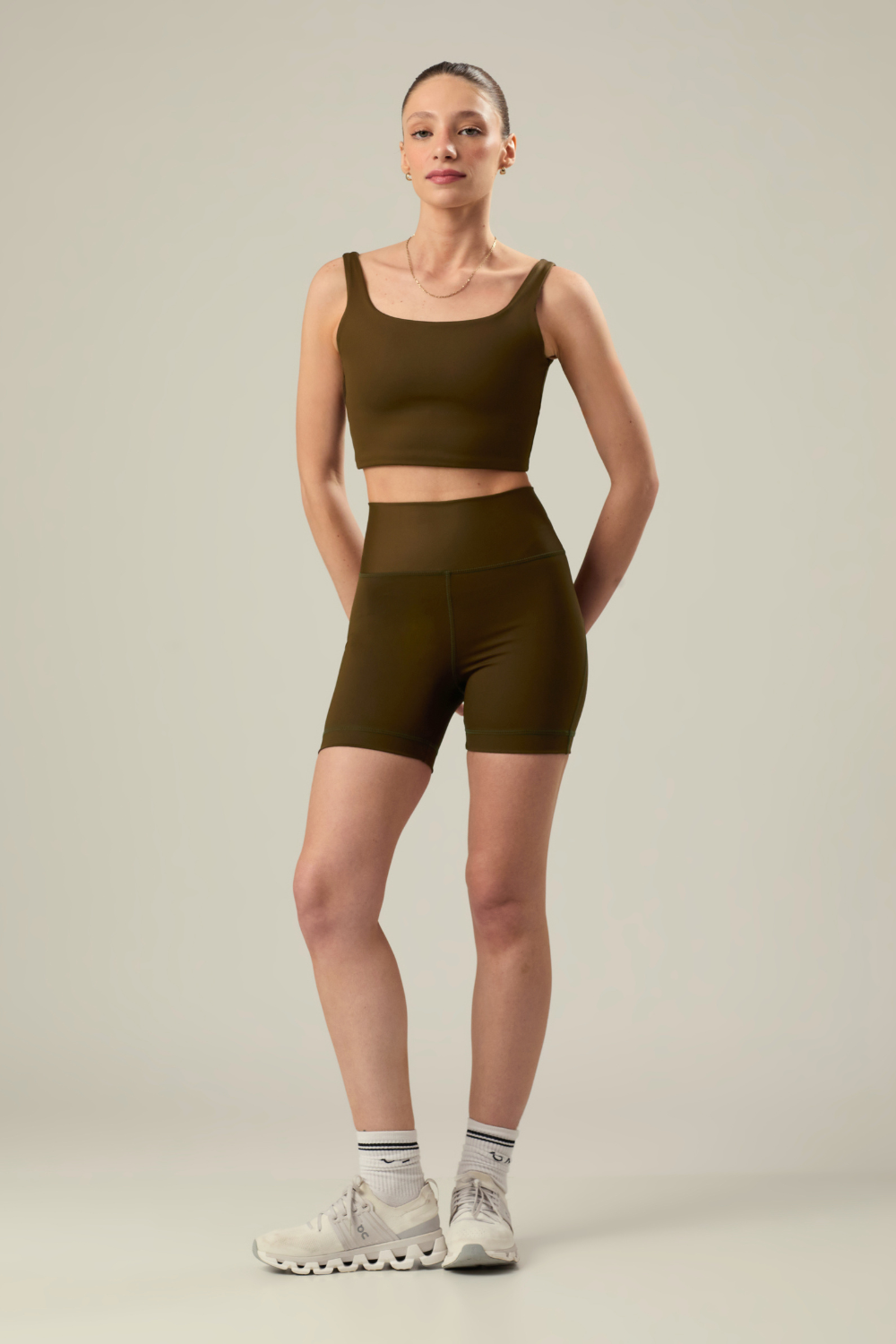 TOP CROPPED SOFT MOVE VERDE MILITAR