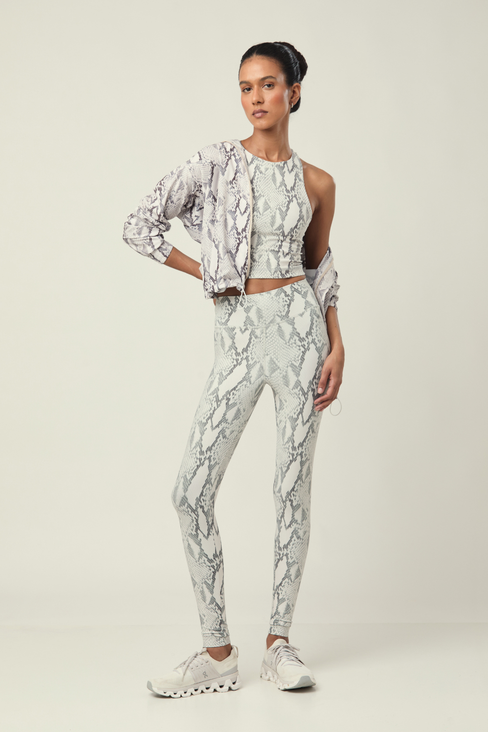 TOP REGATA ANIMAL PRINT OFF WHITE