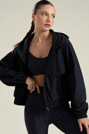 JAQUETA BOMBER OVERLAP AZUL MARINHO