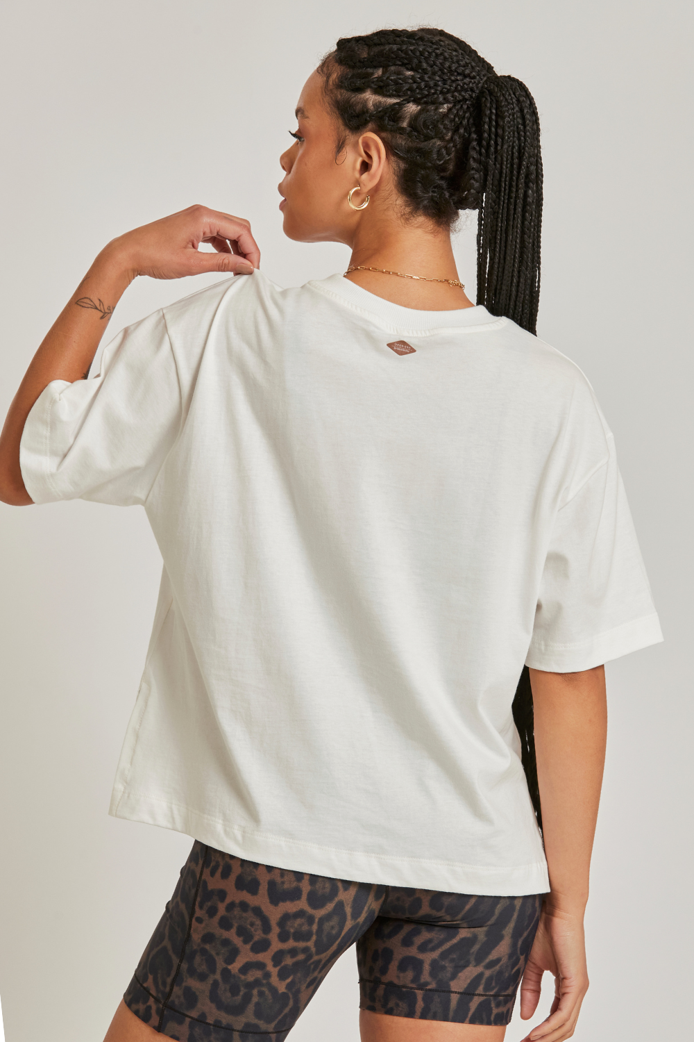 OFF WHITE
