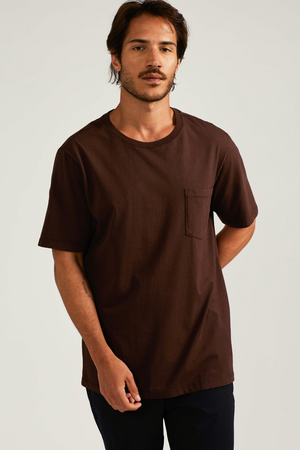 CAMISETA ALGODÃO COM BOLSO COFFEE
