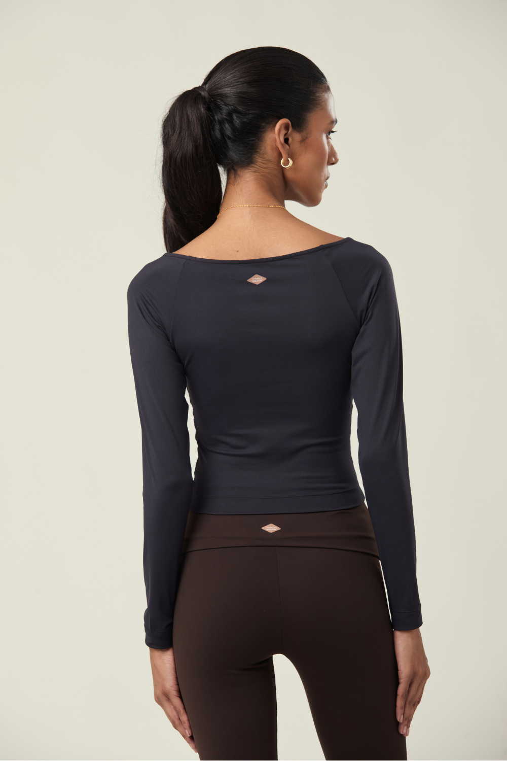 BLUSA MANGA LONGA DECOTE TRANSPASSE BY MICA PRETO