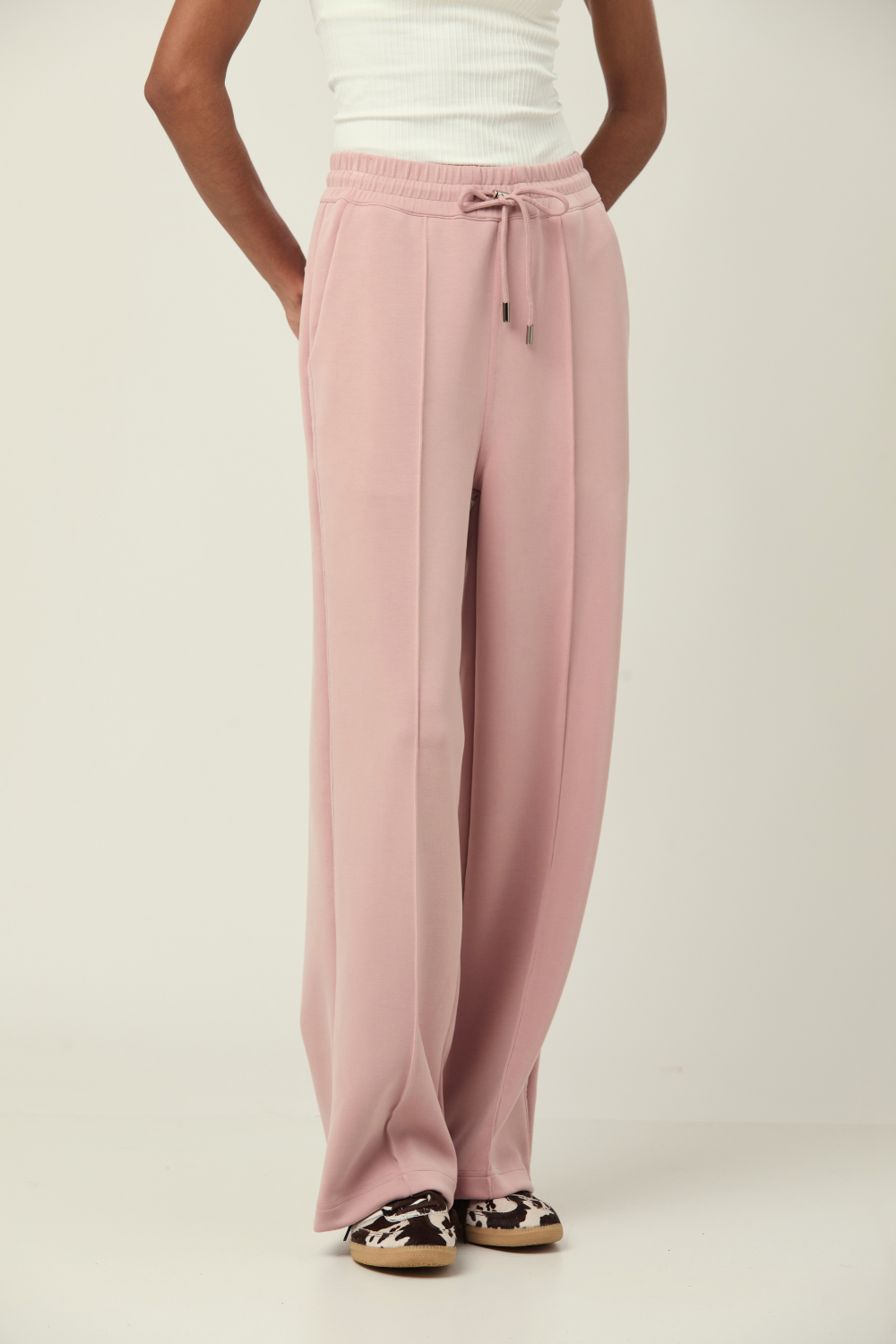 CALÇA WIDE SCUBA CLEAN COLLECTION ROSA CLARO