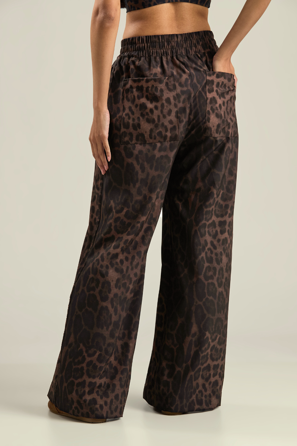 CALÇA WIDE ANIMAL PRINT CHOCOLATE