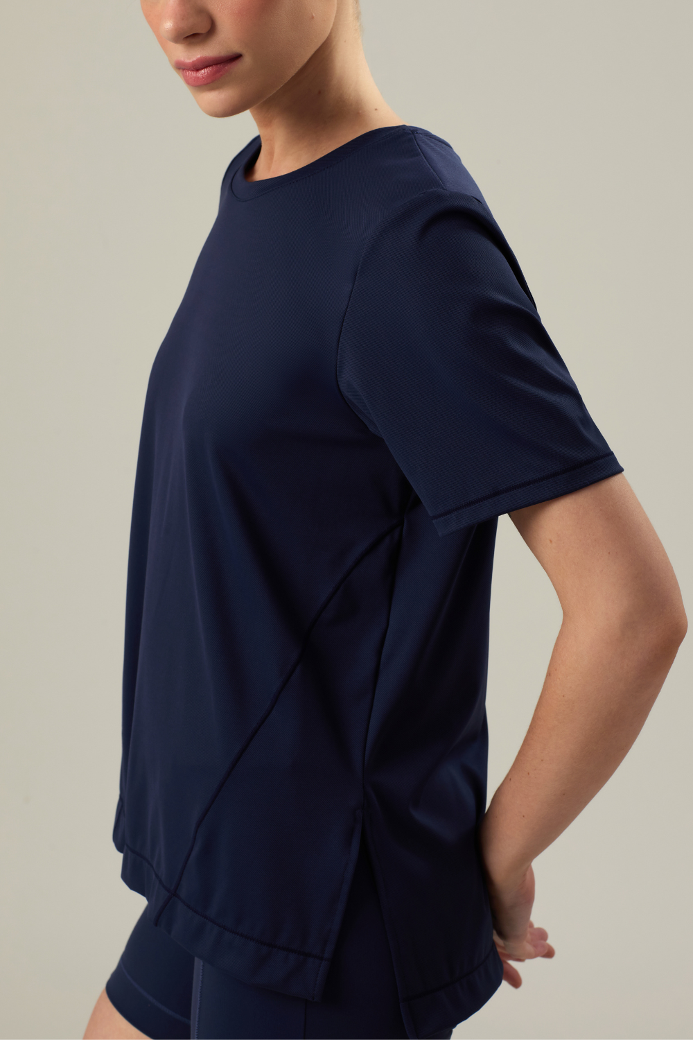 CAMISETA MANGA CURTA COM FENDA AFTER BLUE AZUL MARINHO