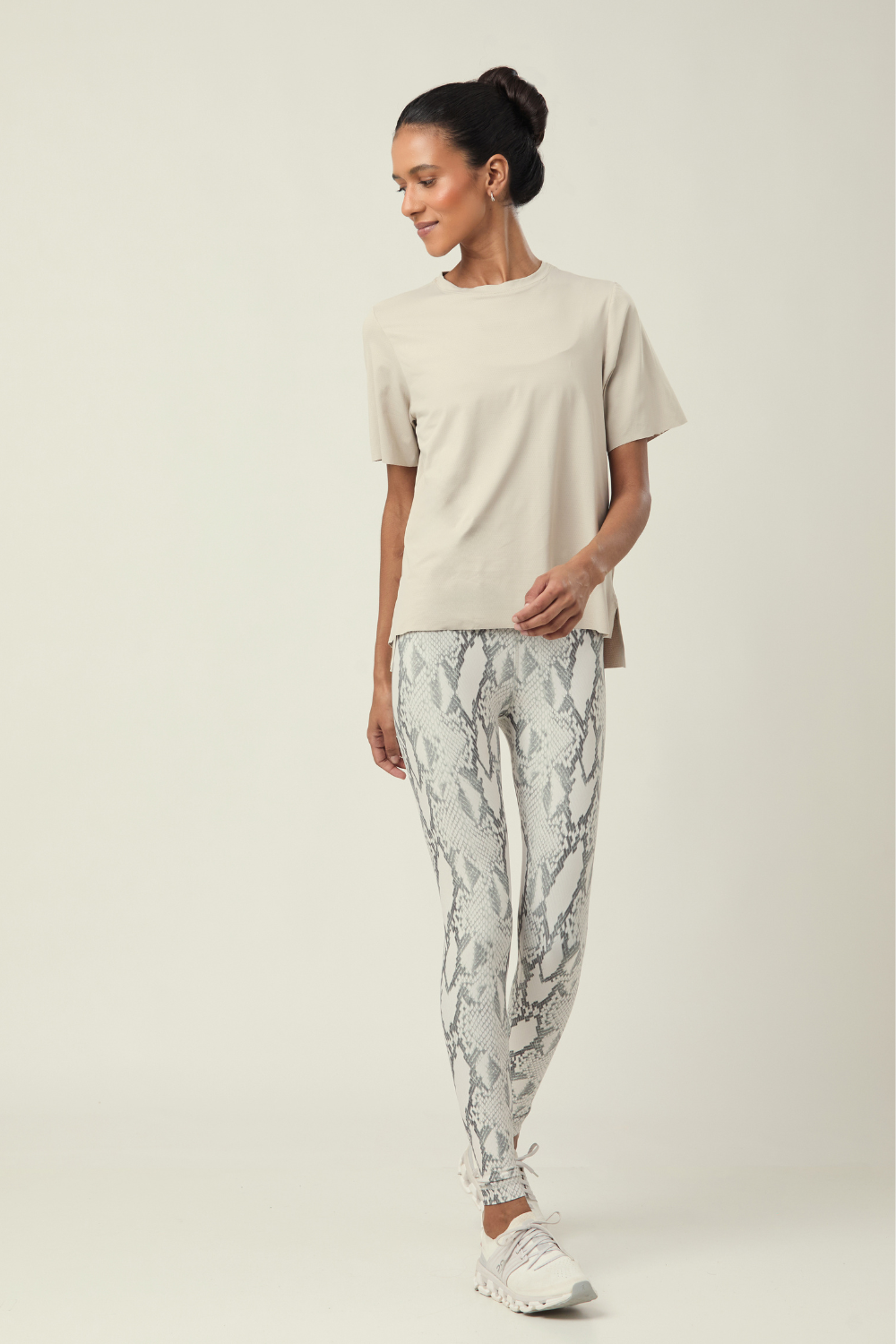 CAMISETA BASIC BREATHE PANNA COTTA