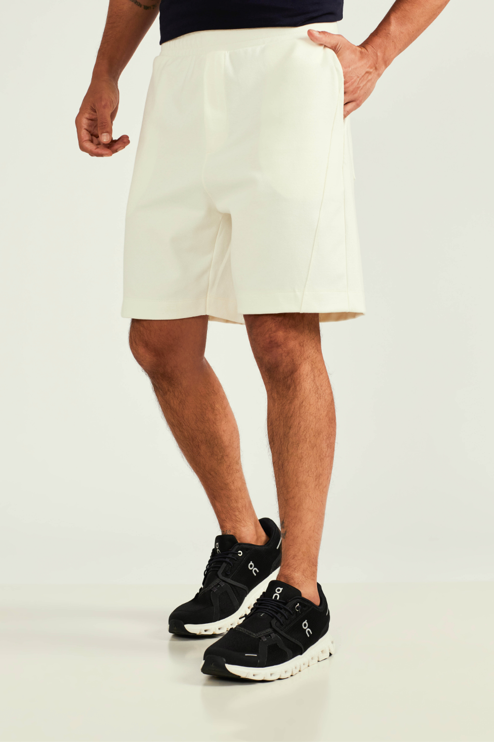 OFF WHITE