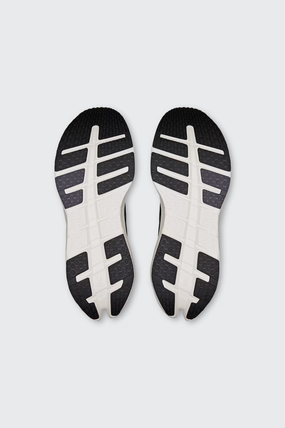 BLACK | IVORY